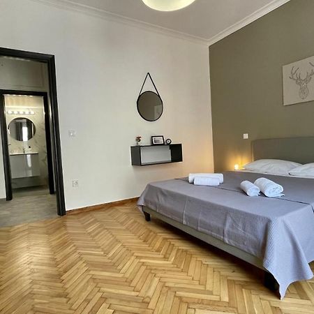 Gorgeous Renovated Apt. Close To Metro And Cultural Sites! Athens Exterior photo