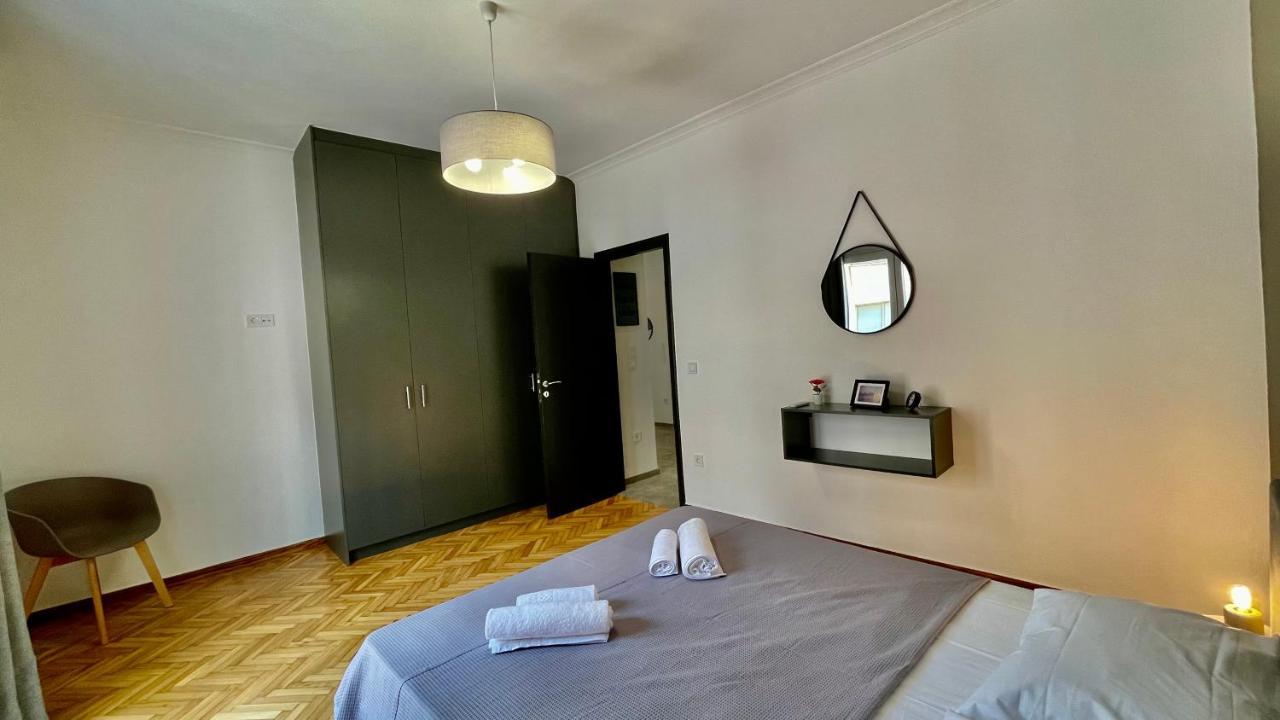 Gorgeous Renovated Apt. Close To Metro And Cultural Sites! Athens Exterior photo